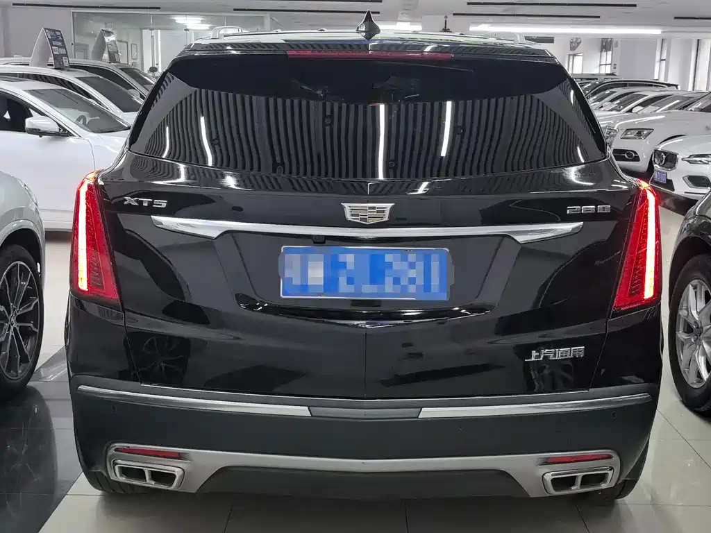Cadillac XT5 2022 — фото 16