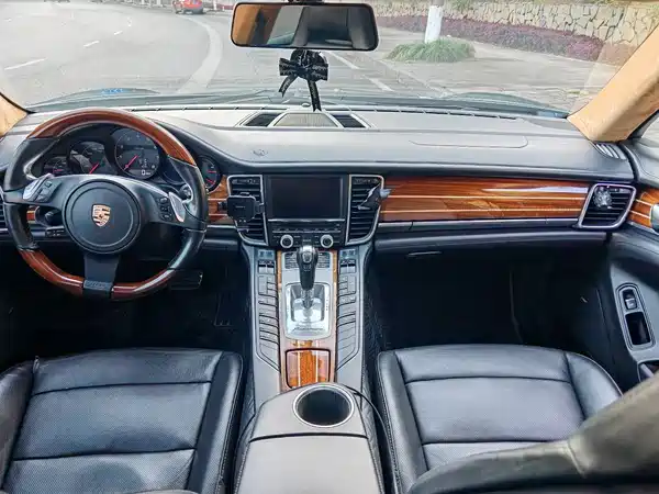 Porsche Panamera 2010