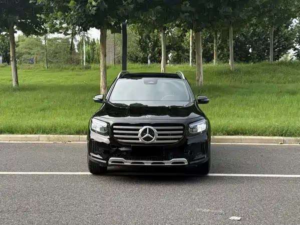 Mercedes-Benz GLB 2024