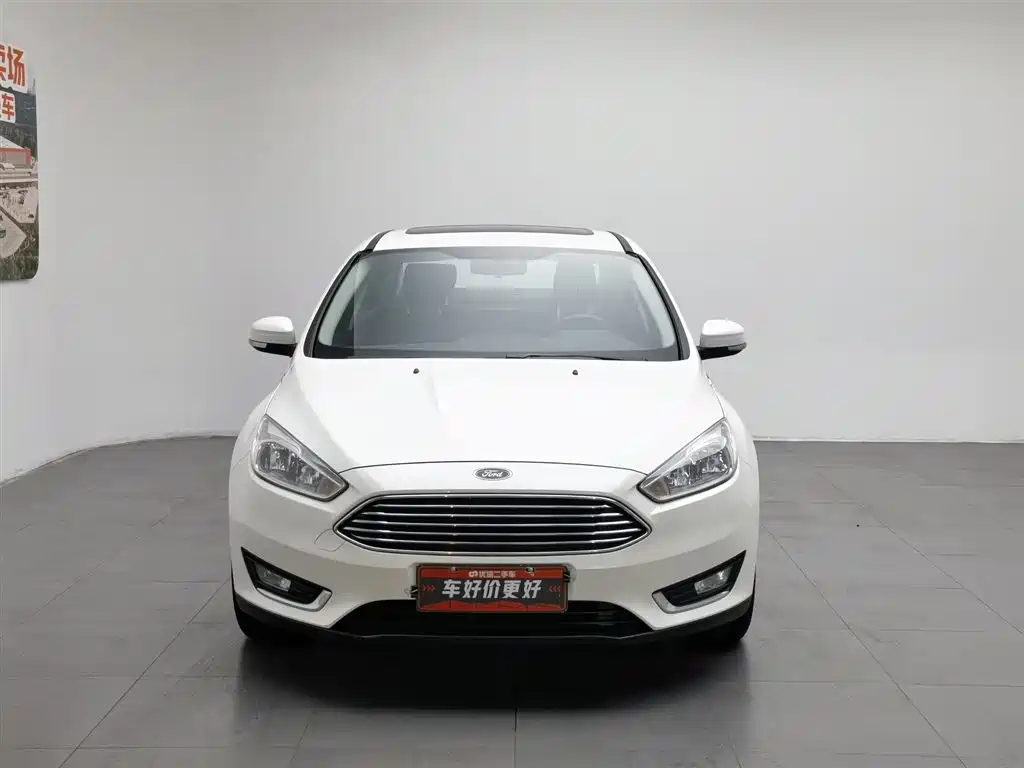 Ford Focus 2018 — фото 3