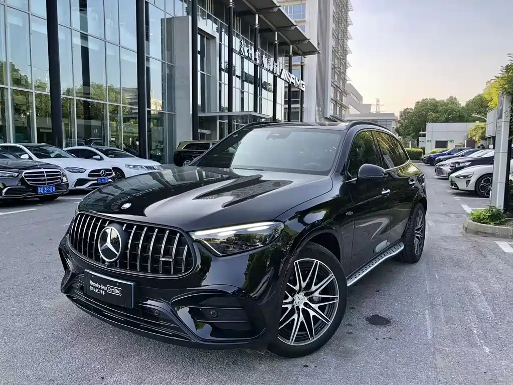 Mercedes-Benz GLC AMG 2025 — фото 1