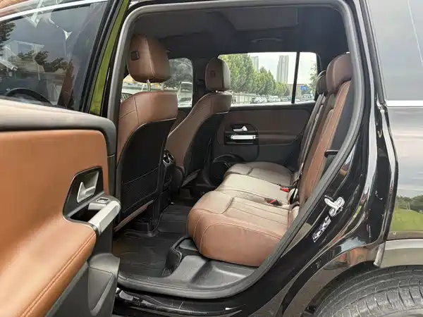 Mercedes-Benz GLB 2024
