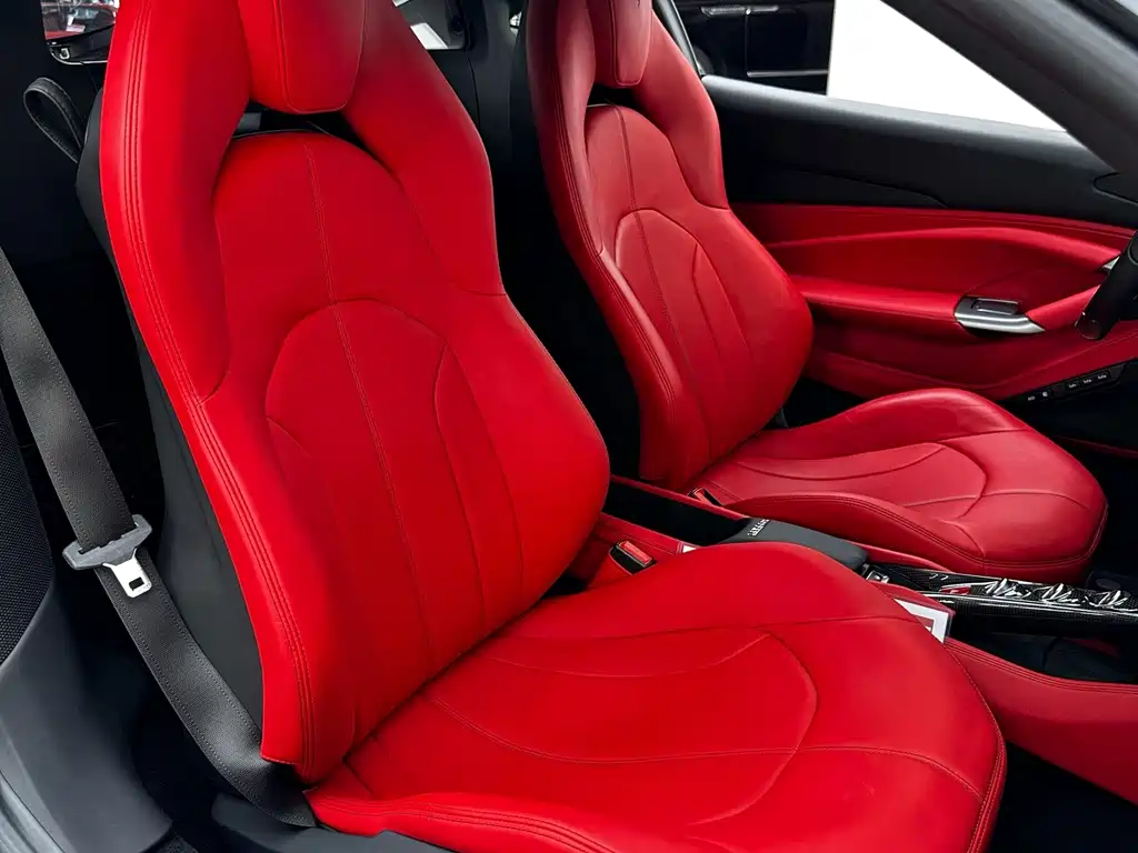 Ferrari F8 2022 — фото 14