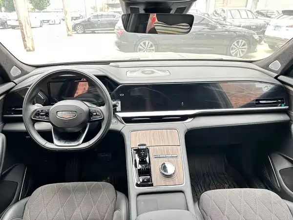 Geely Xingyue L 2025