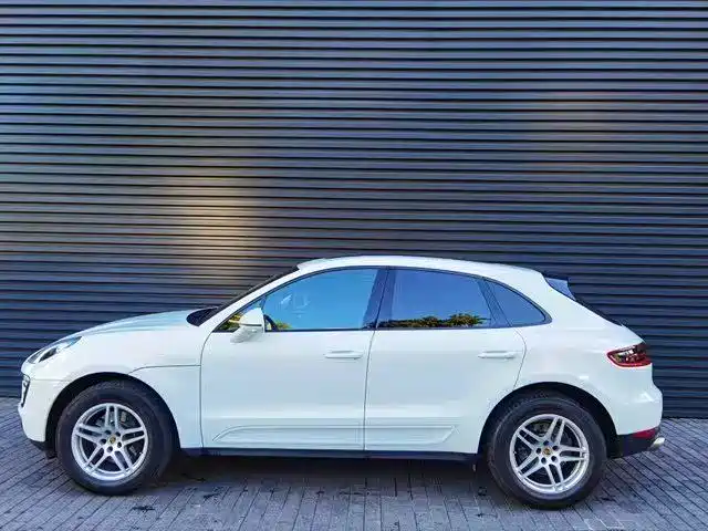 Porsche Macan 2018 — фото 2