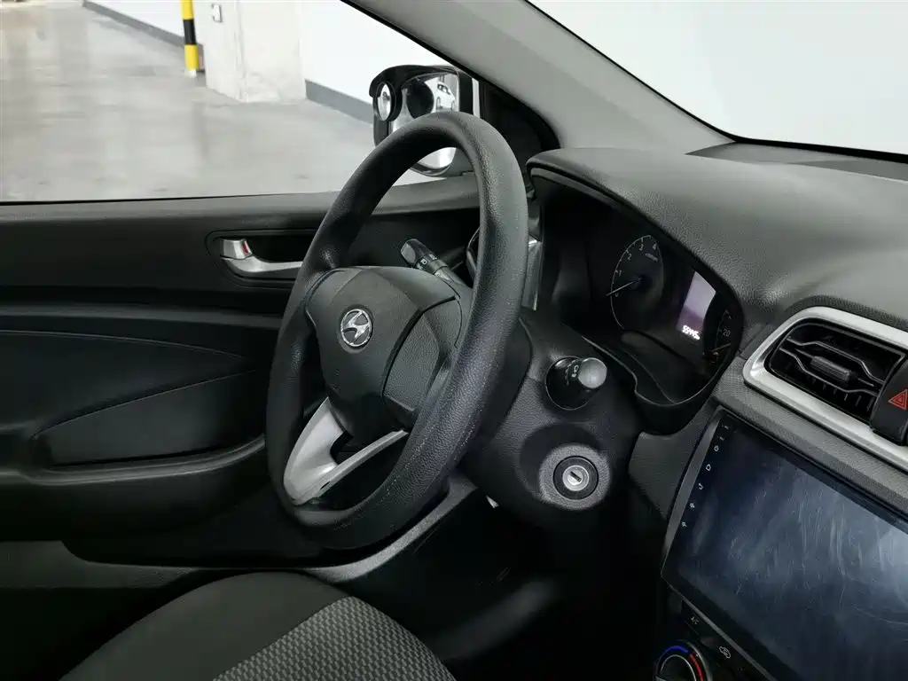 Hyundai Verna 2018 — фото 22