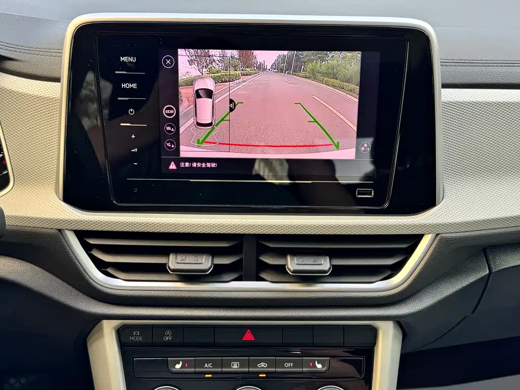 Volkswagen T-Roc 2023 — фото 15