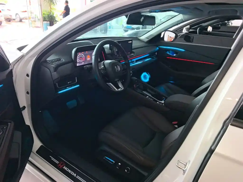 Honda Inspire 2025 — фото 16