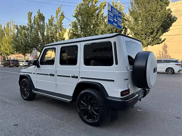 Mercedes-Benz G-Class 2024
