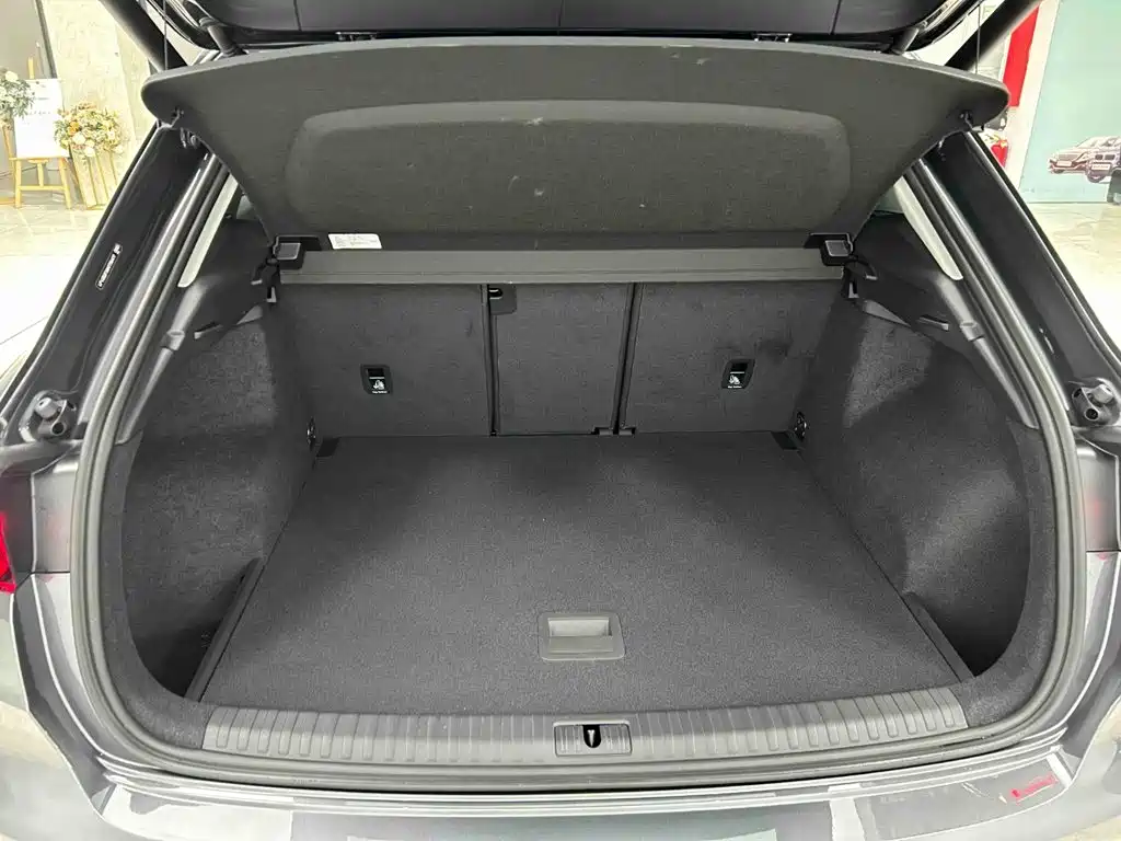 Audi Q3 2023 — фото 16