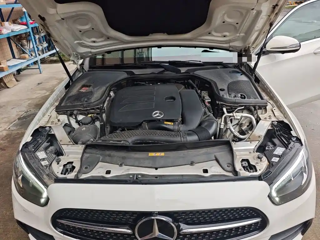 Mercedes-Benz E-Class 2022 — фото 17