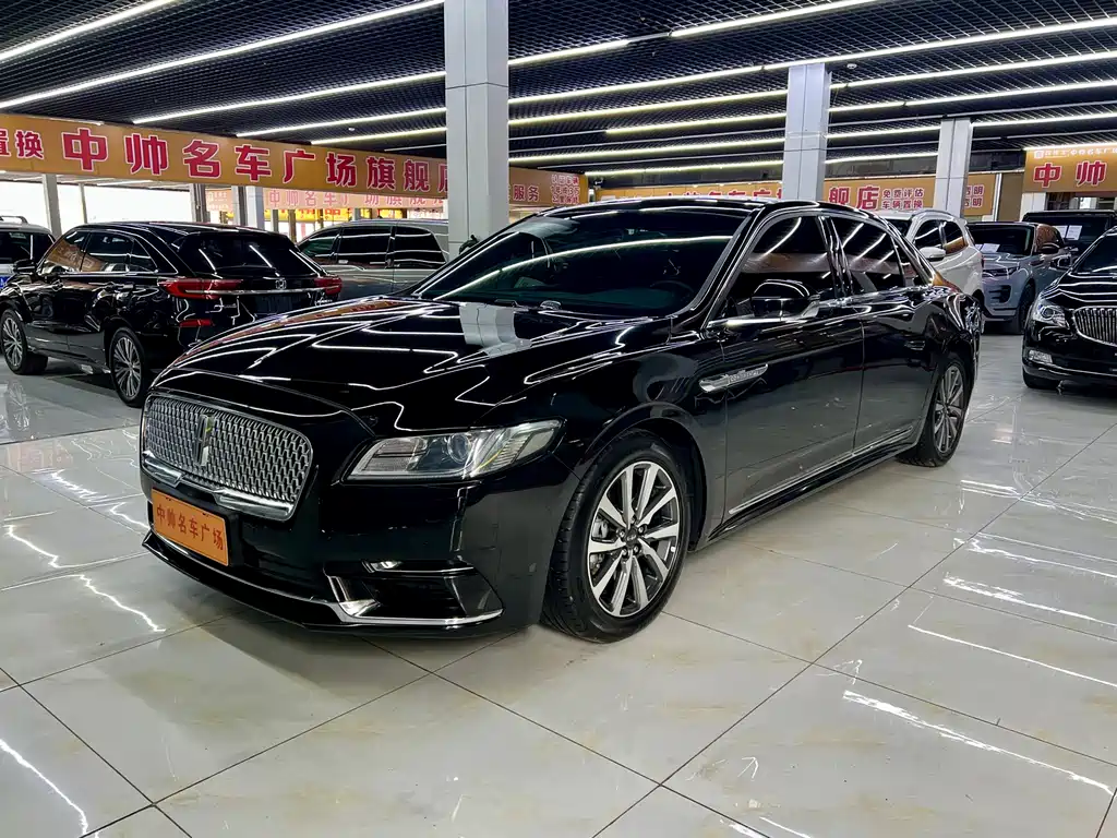 Lincoln Continental 2019 — фото 1