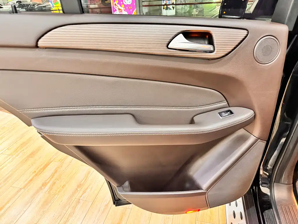 Mercedes-Benz GLE 2019 — фото 16