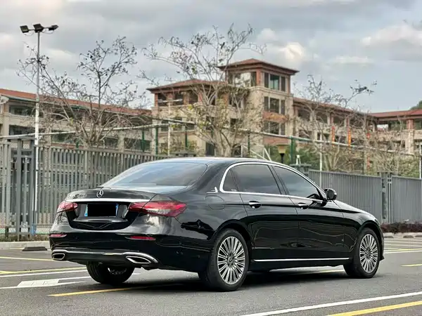 Mercedes-Benz E-Class 2023