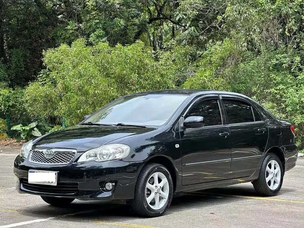 Toyota Corolla 2010 — фото 1