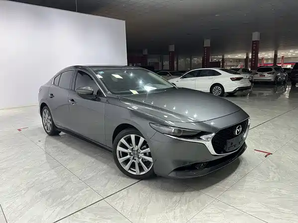 Mazda 3 Axela 2022