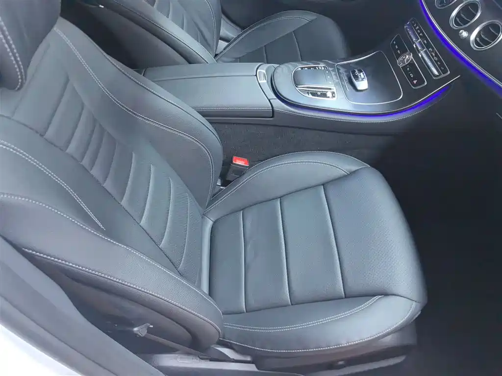 Mercedes-Benz E-Class 2019 — фото 25