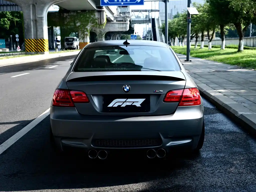 BMW M3 2012 — фото 9