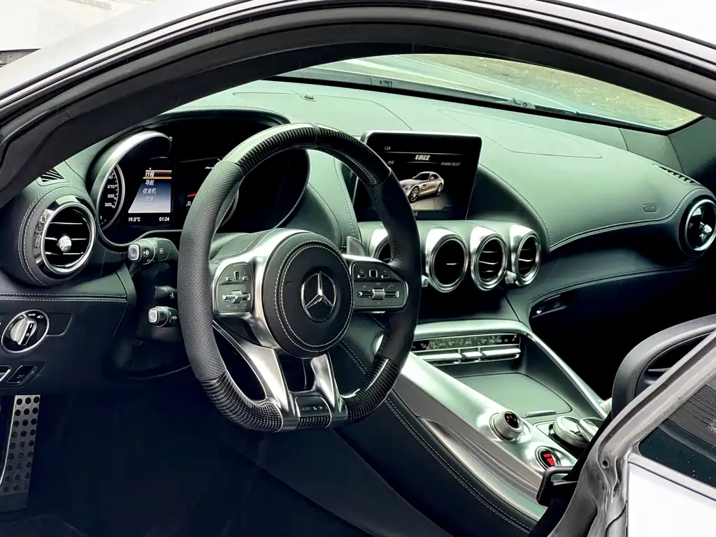 Mercedes-Benz AMG GT 2016 — фото 12