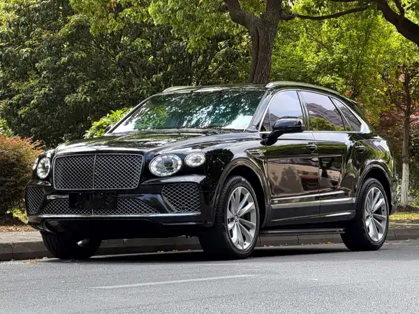 Bentley Bentayga 2023