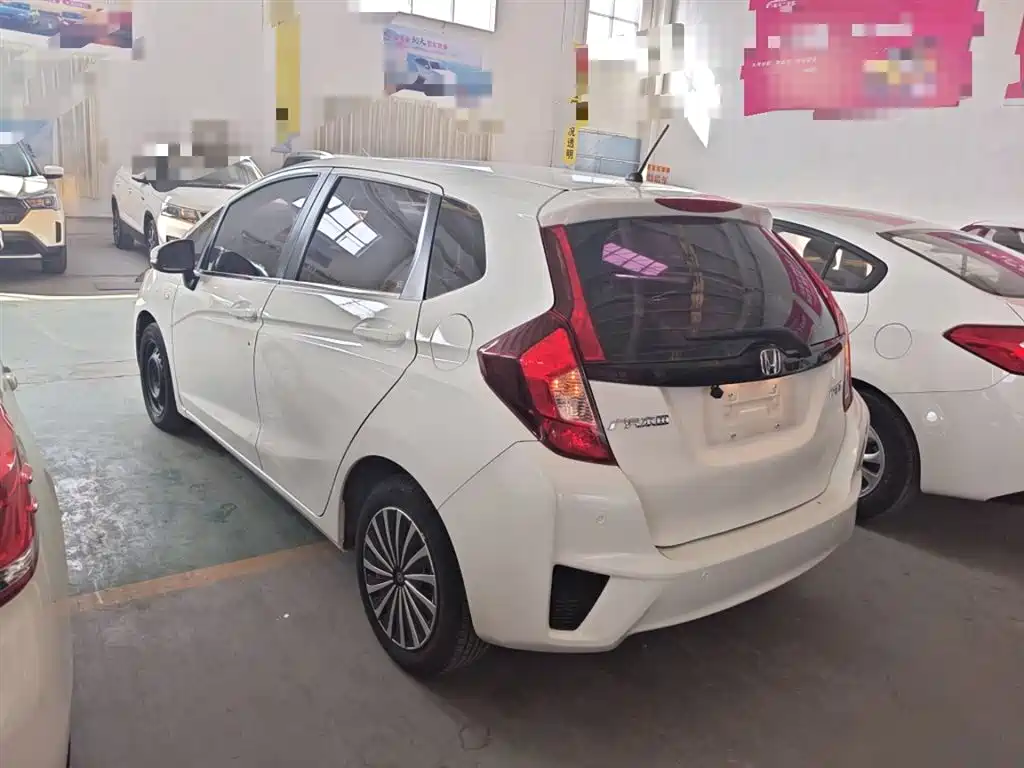 Honda Fit 2017 — фото 23