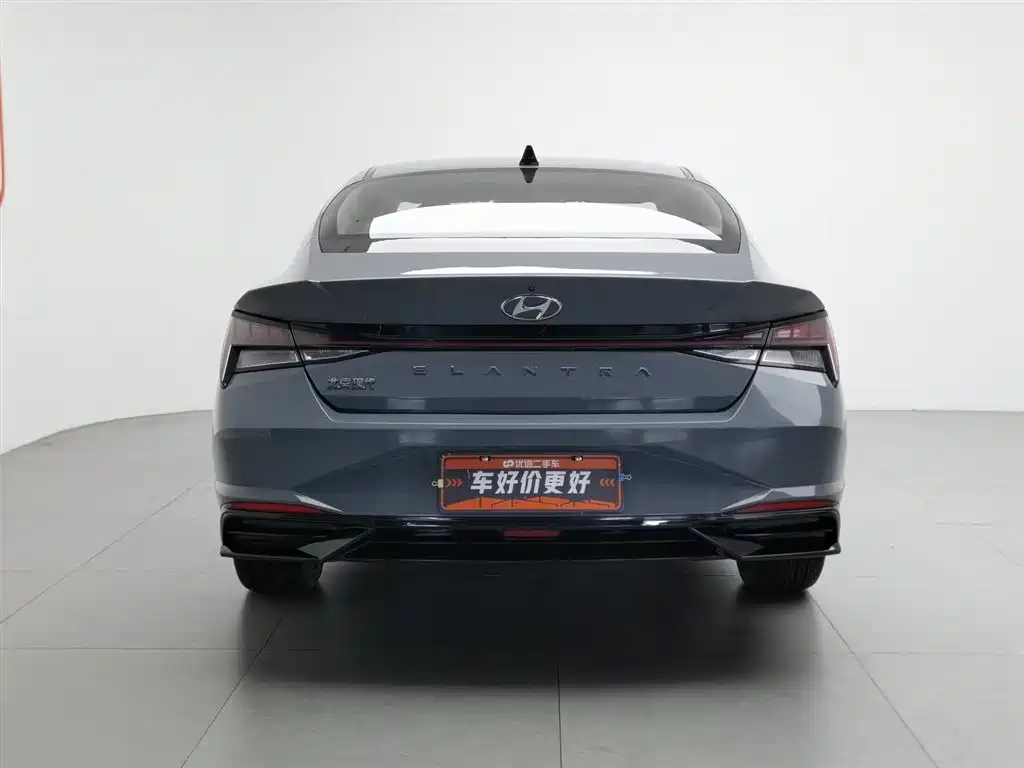 Hyundai Elantra 2023 — фото 4