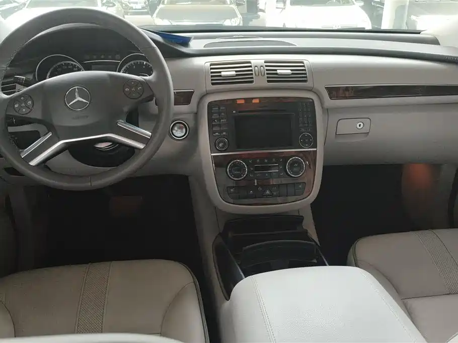 Mercedes-Benz R-Class 2014 — фото 12
