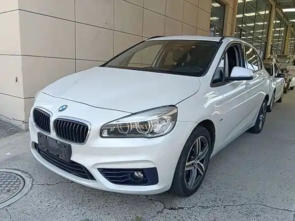 BMW 2 Series Station Wagon 2016