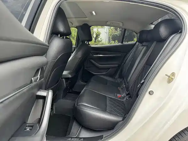 Mazda 3 Axela 2021