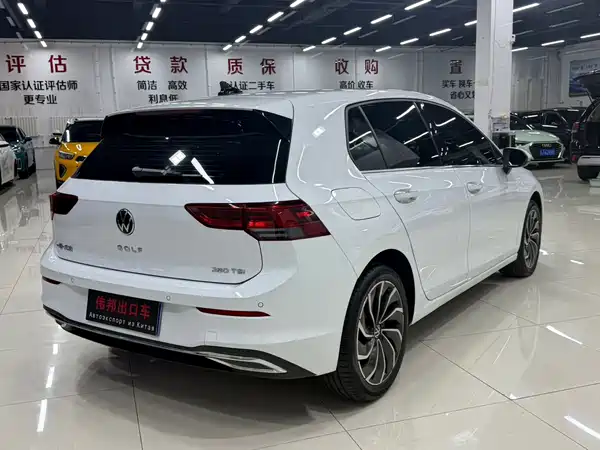 Volkswagen Golf 2023