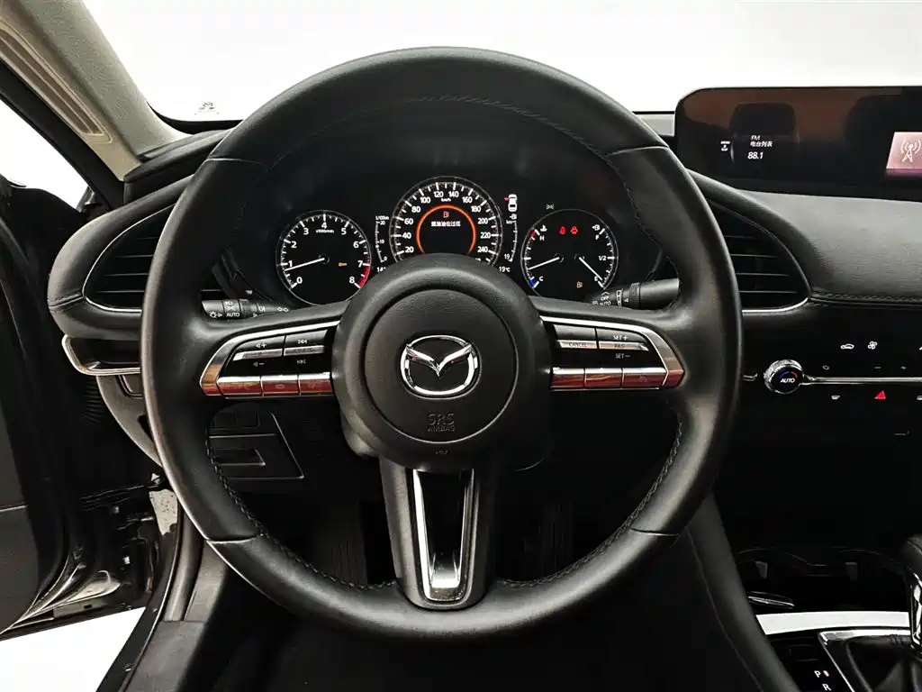 Mazda 3 Angkesela 2021 — фото 11