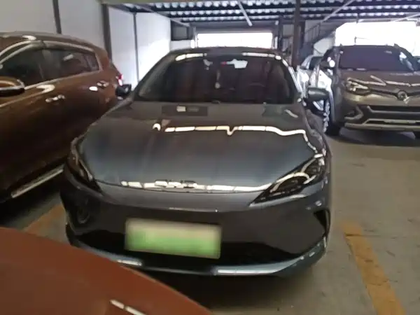 BYD Seal 05 DM-i 2025