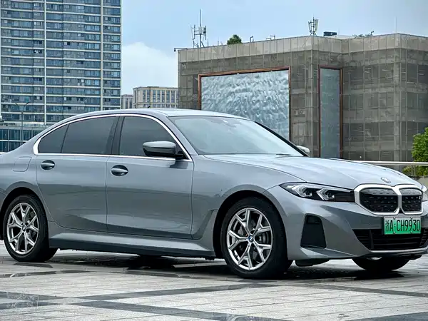 BMW i3 2024