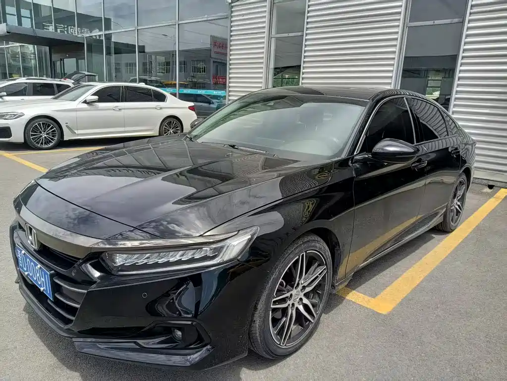 Honda Accord 2023 — фото 1