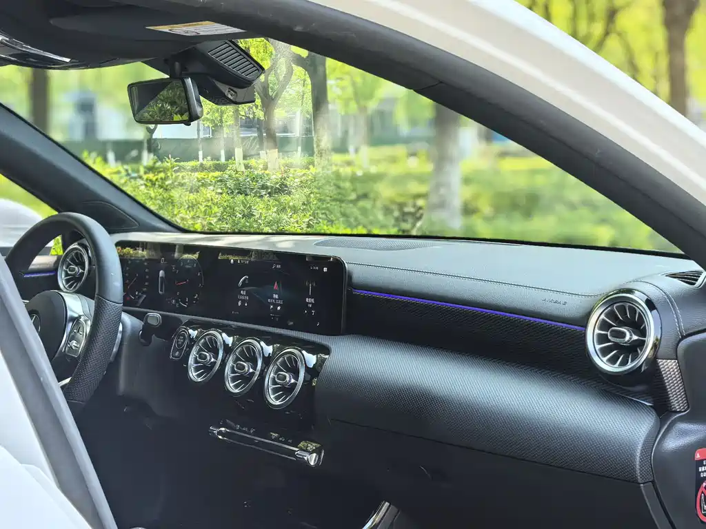 Mercedes-Benz A-Class 2021 — фото 24