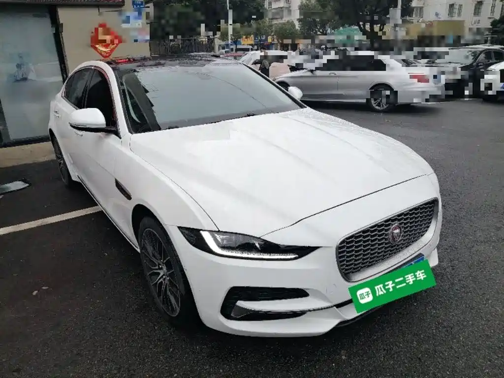 Jaguar XEL 2020 — фото 22