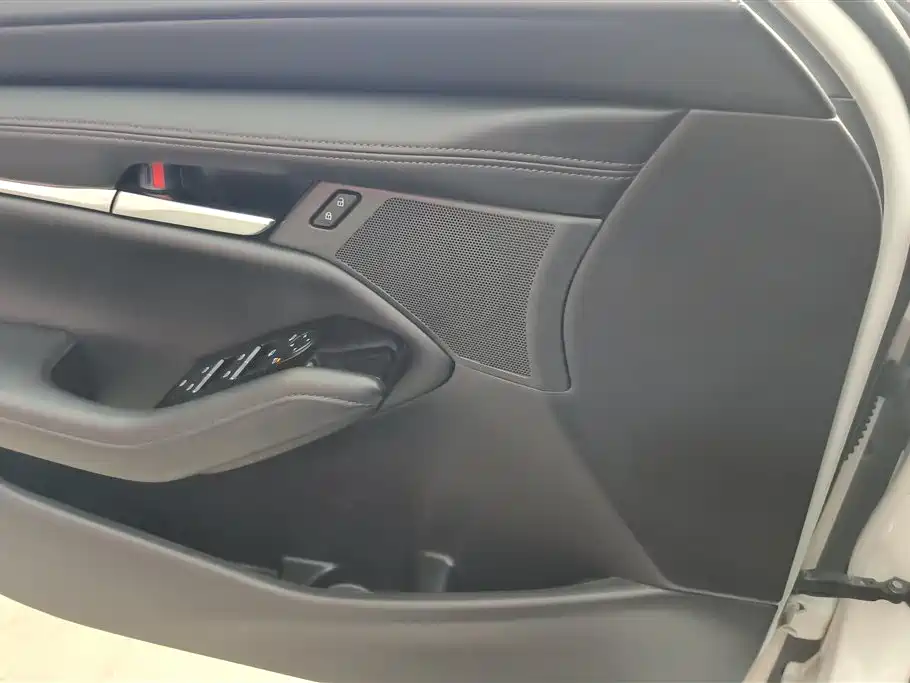 Mazda 3 Axela 2021