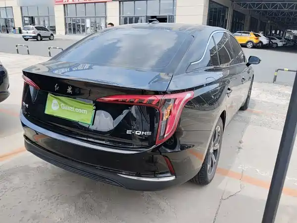 Hongqi E-QM5 2022