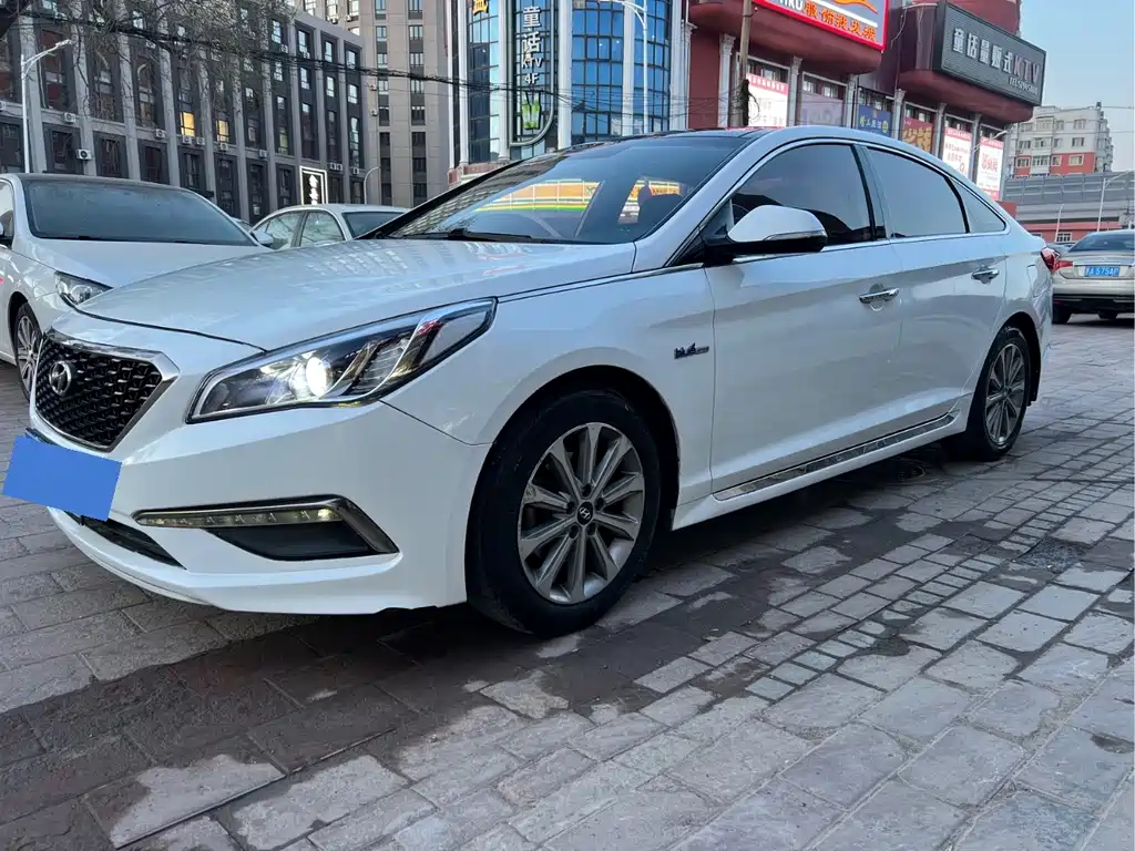 Hyundai Sonata 2016 — фото 1