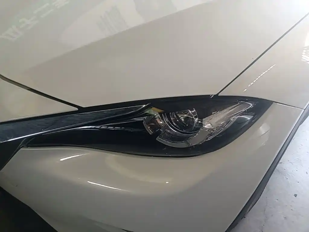 Mazda CX-4 2018 — фото 24
