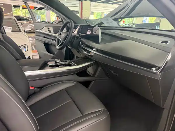 Cadillac XT5 2026
