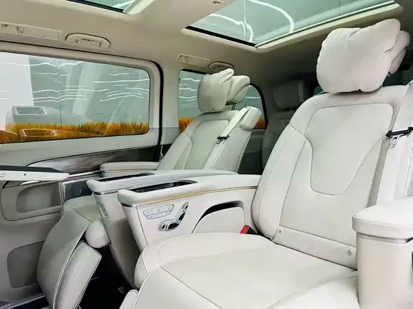 Mercedes-Benz V-Class 2023