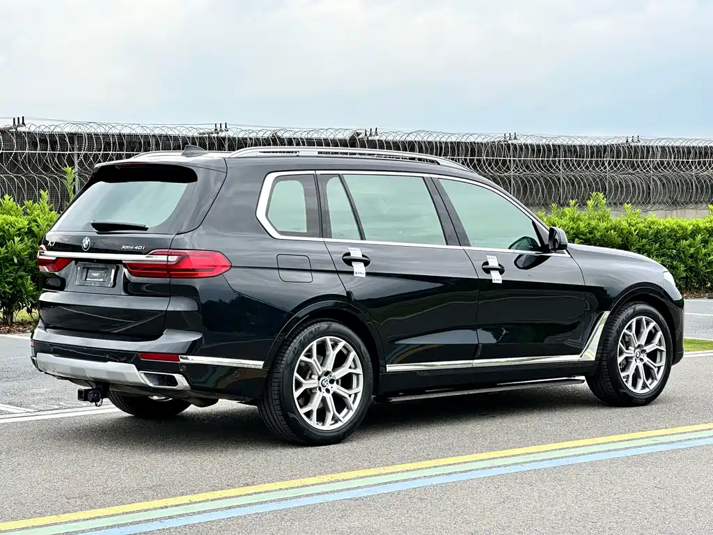BMW X7 2022 — фото 8