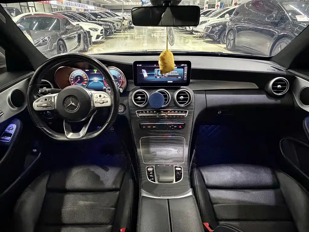 Mercedes-Benz C-Class 2019 — фото 11