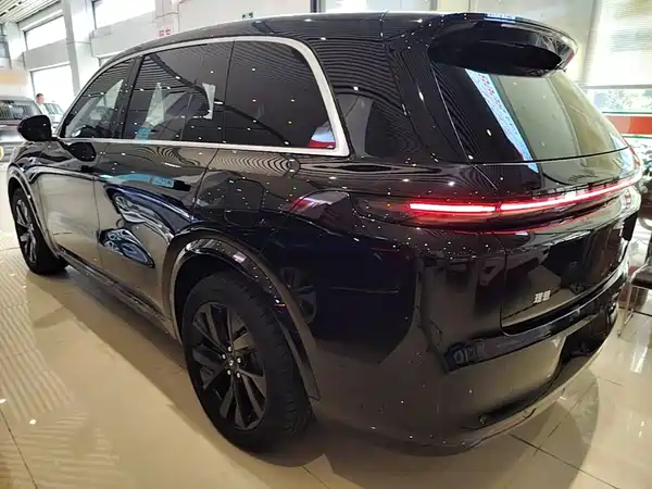 Li Auto L8 2023