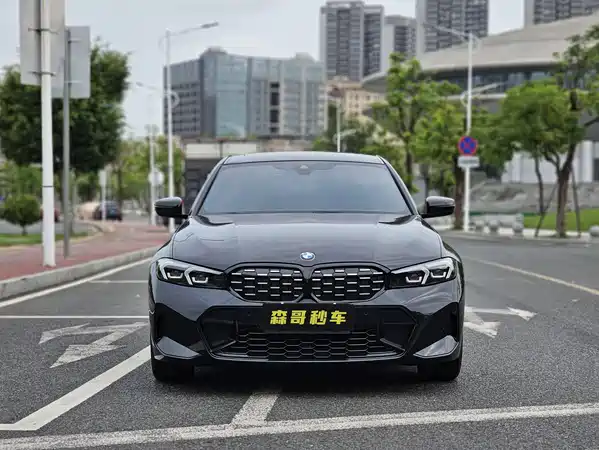 BMW 3 Series 2023