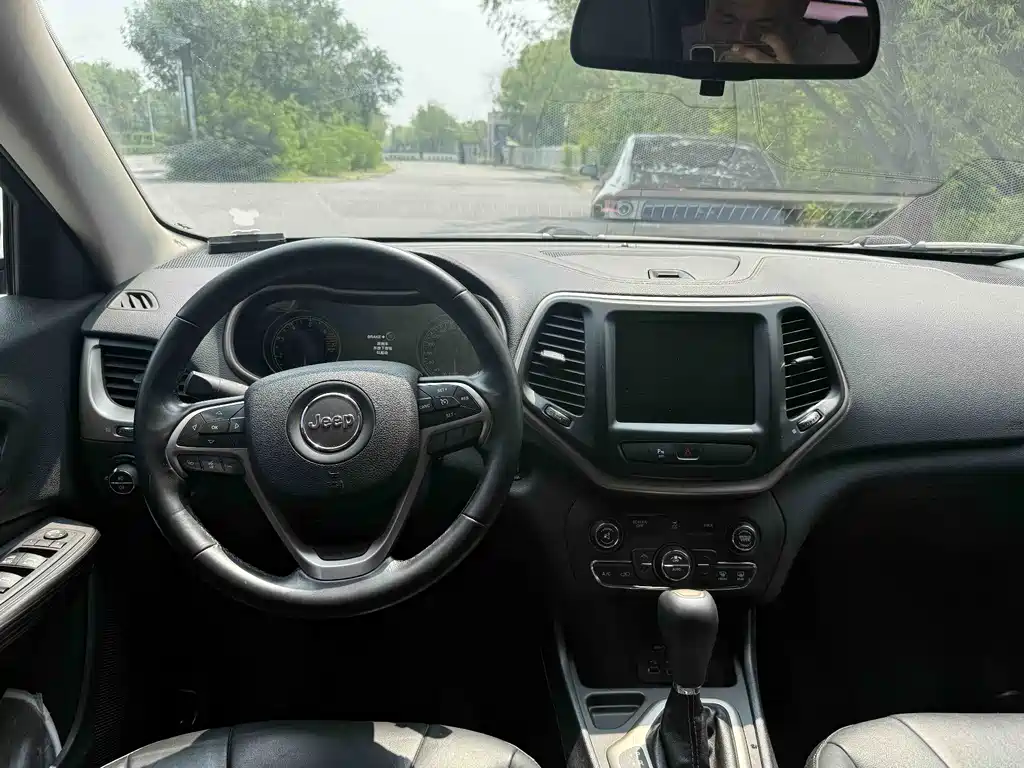 Jeep Cherokee 2017