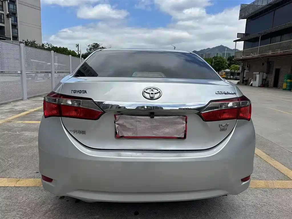 Toyota Corolla 2017 — фото 8