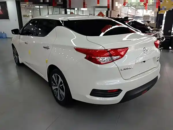 Nissan Bluebird 2023