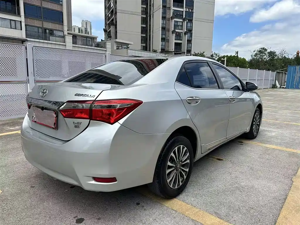 Toyota Corolla 2017 — фото 7
